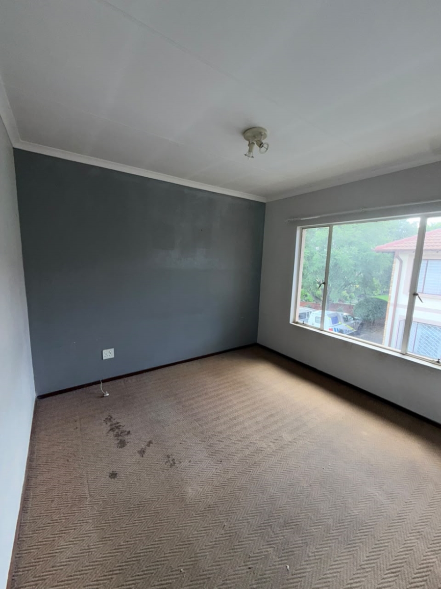To Let 2 Bedroom Property for Rent in Wilgeheuwel Gauteng