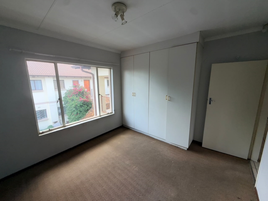 To Let 2 Bedroom Property for Rent in Wilgeheuwel Gauteng