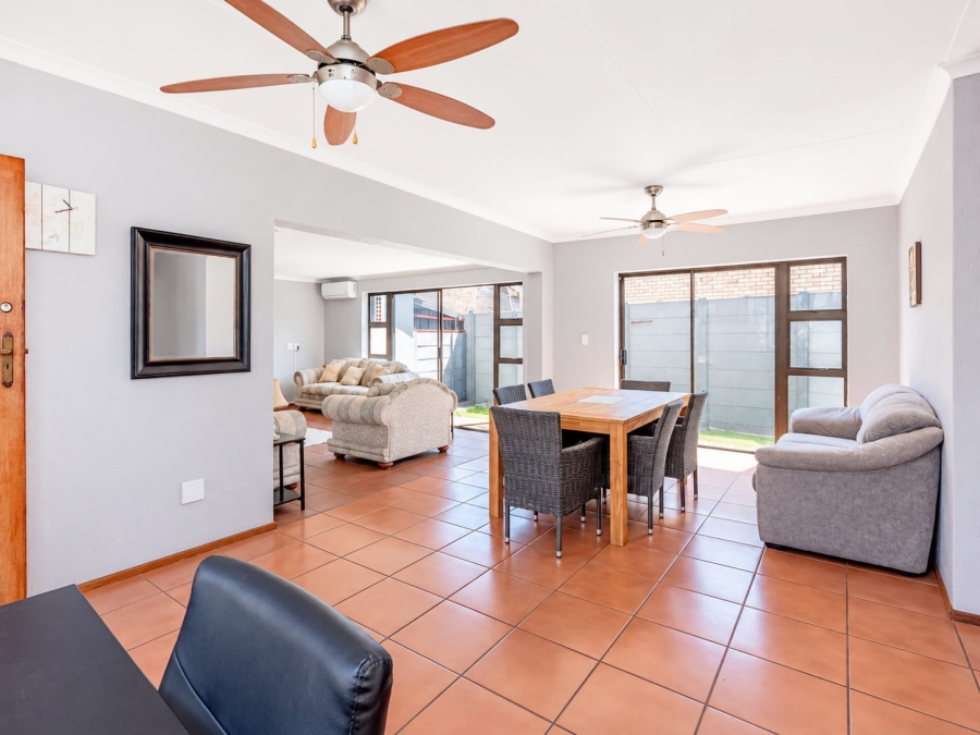 2 Bedroom Property for Sale in Allens Nek Gauteng