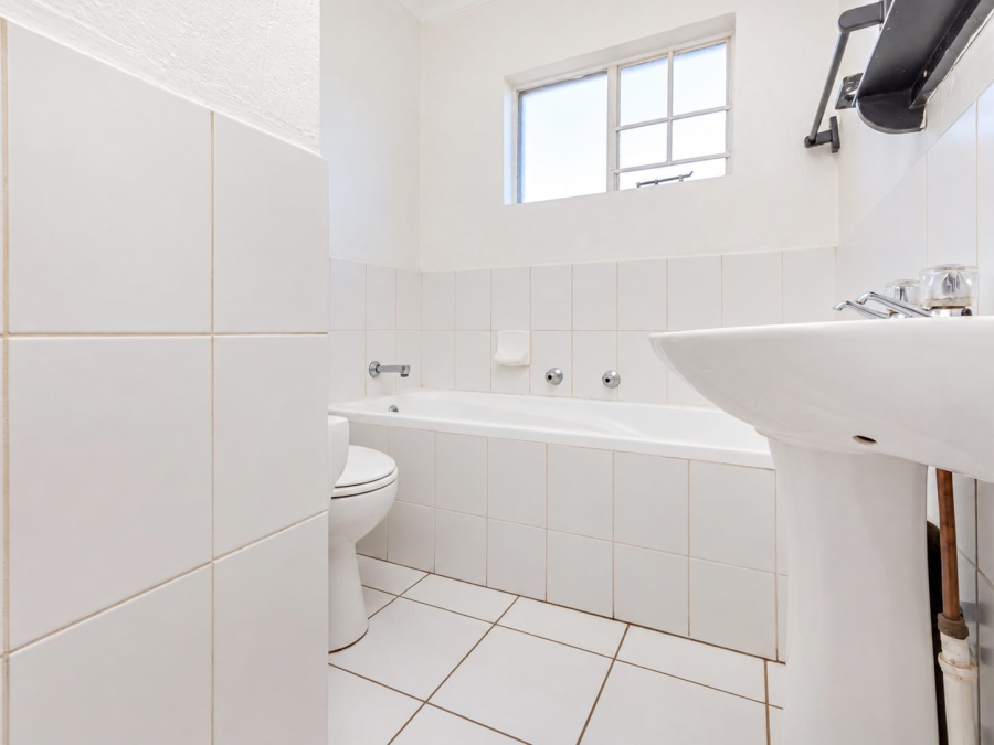 2 Bedroom Property for Sale in Allens Nek Gauteng