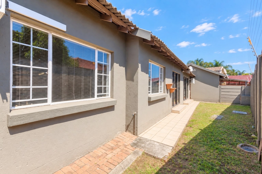 2 Bedroom Property for Sale in Allens Nek Gauteng