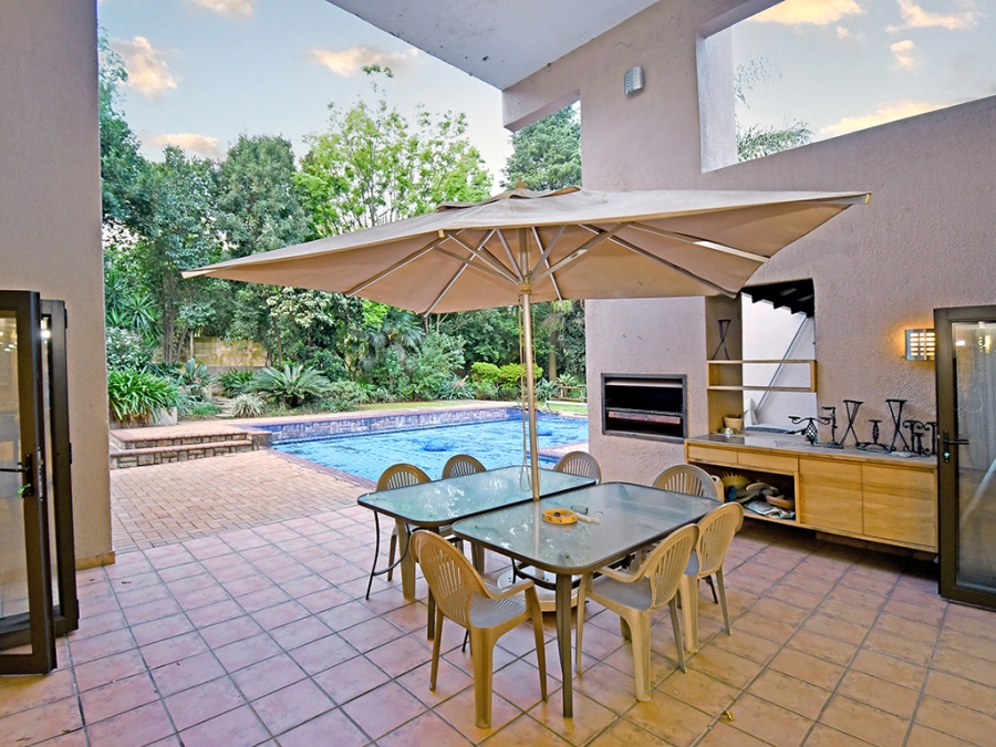6 Bedroom Property for Sale in Bryanston Gauteng