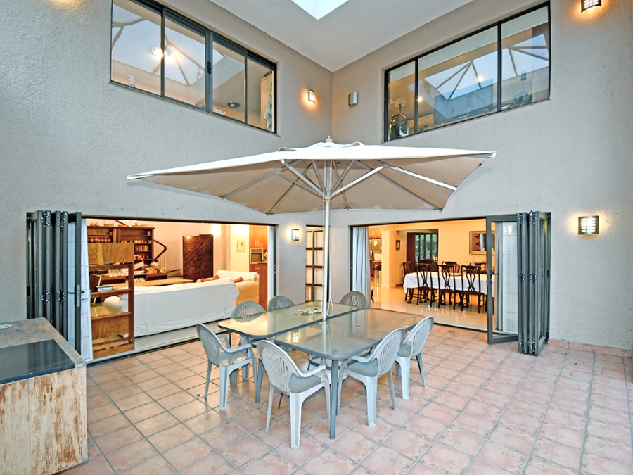 6 Bedroom Property for Sale in Bryanston Gauteng