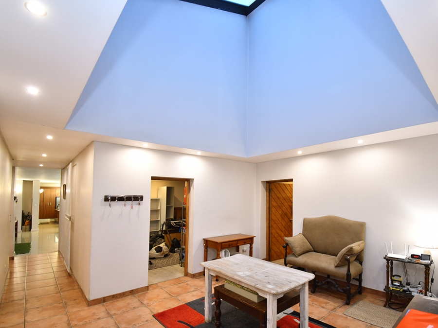 6 Bedroom Property for Sale in Bryanston Gauteng