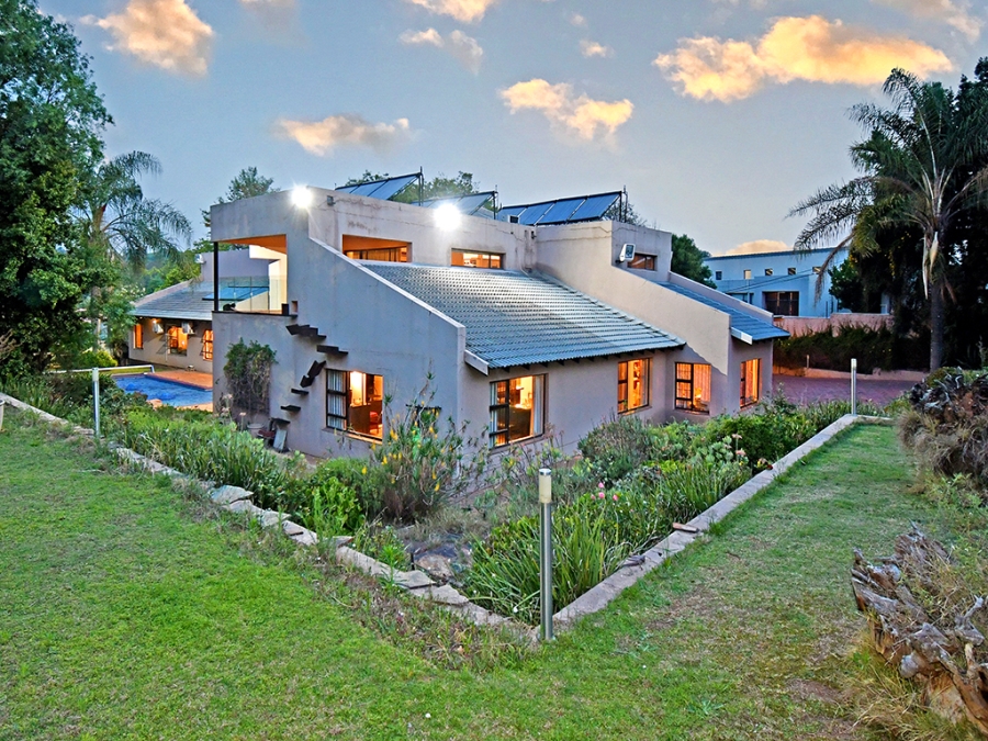 6 Bedroom Property for Sale in Bryanston Gauteng