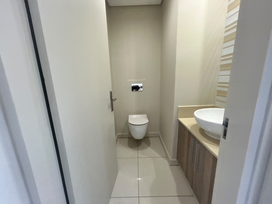 1 Bedroom Property for Sale in Rosebank Gauteng