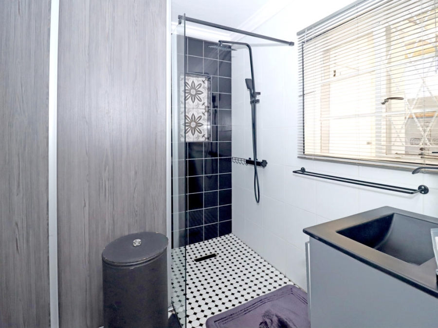 4 Bedroom Property for Sale in Sydenham Gauteng
