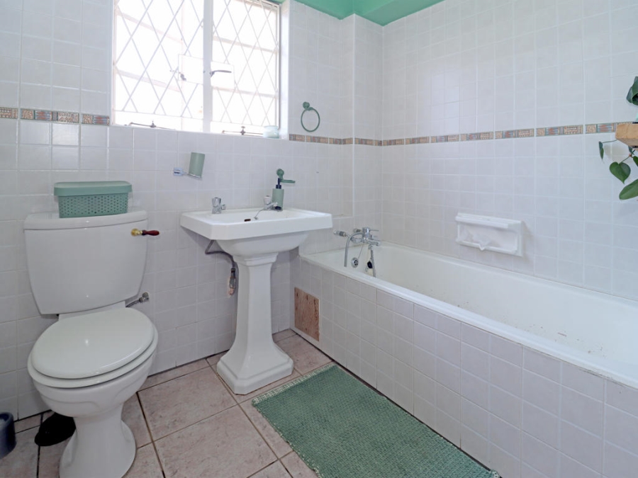 4 Bedroom Property for Sale in Sydenham Gauteng
