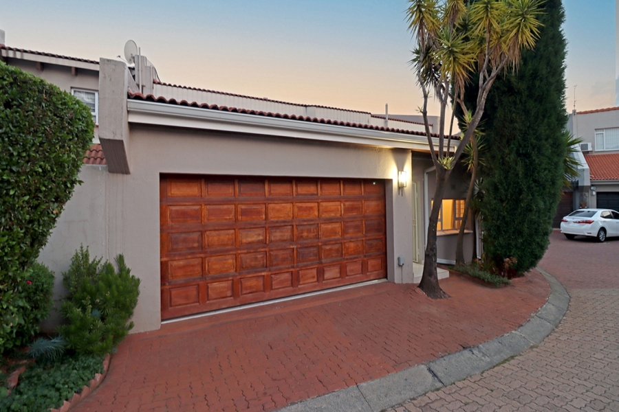 3 Bedroom Property for Sale in Bryanston Gauteng