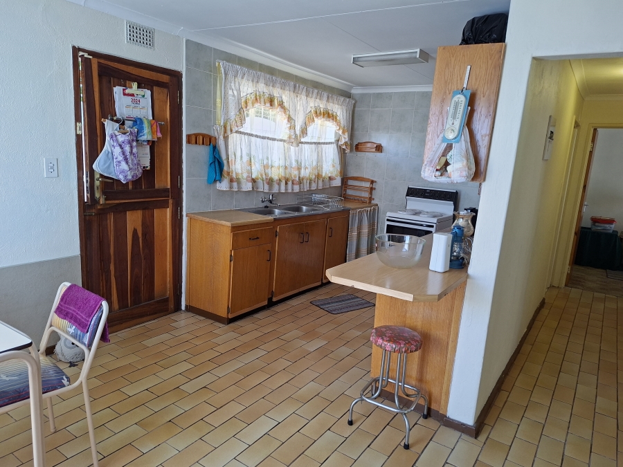 5 Bedroom Property for Sale in Wilro Park Gauteng
