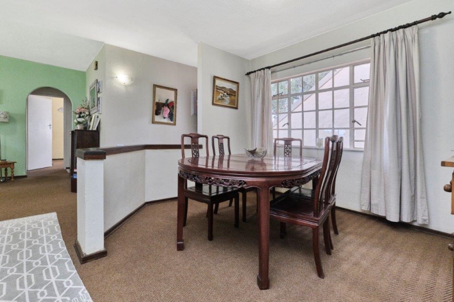 2 Bedroom Property for Sale in Bryanston Gauteng