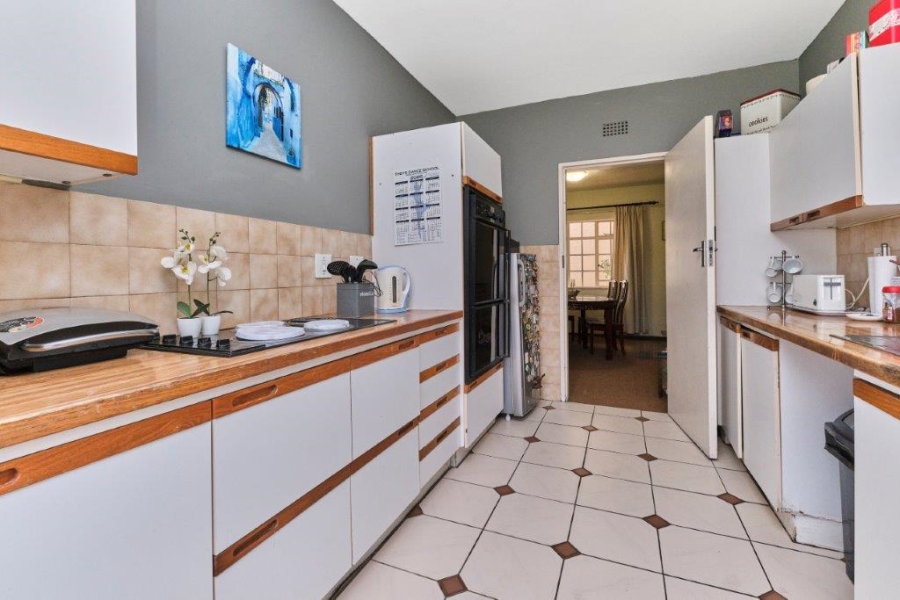 2 Bedroom Property for Sale in Bryanston Gauteng