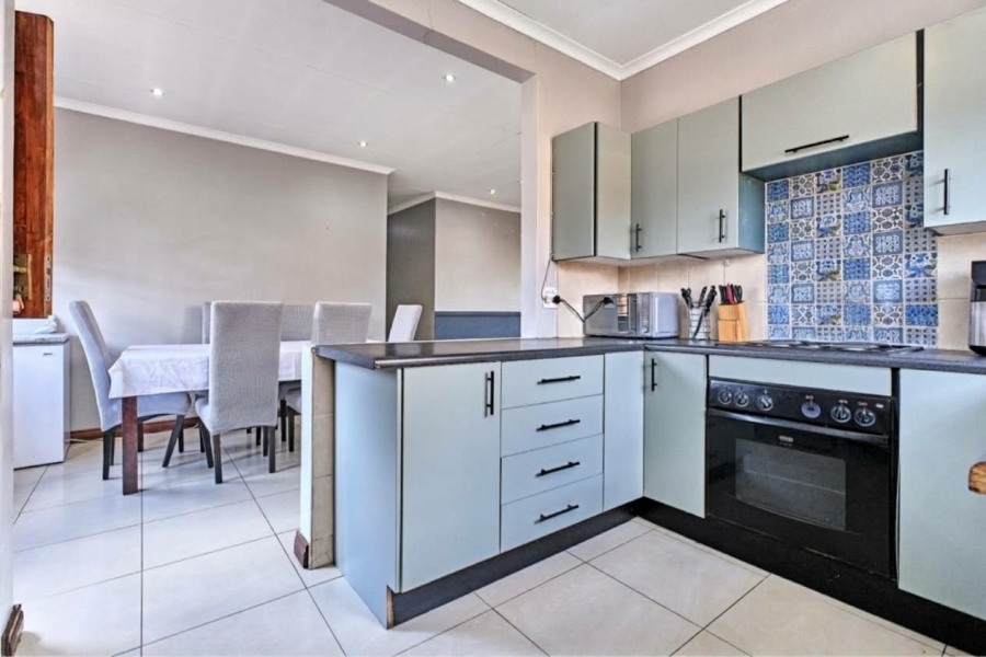 3 Bedroom Property for Sale in North Riding Gauteng