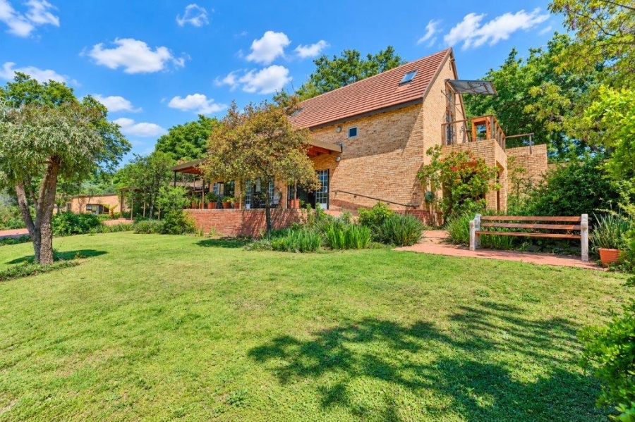 10 Bedroom Property for Sale in Buccleuch Gauteng