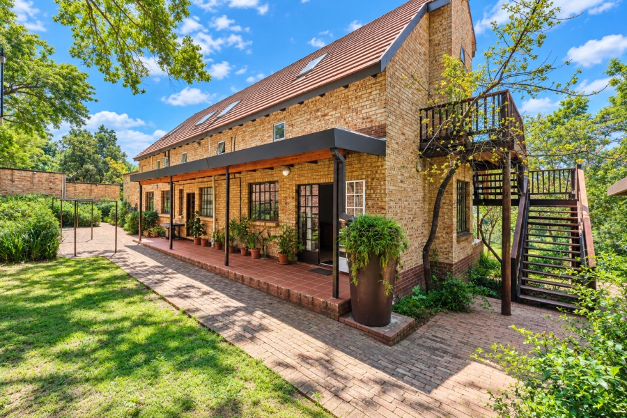 10 Bedroom Property for Sale in Buccleuch Gauteng