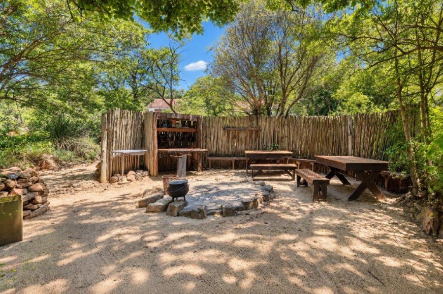10 Bedroom Property for Sale in Buccleuch Gauteng