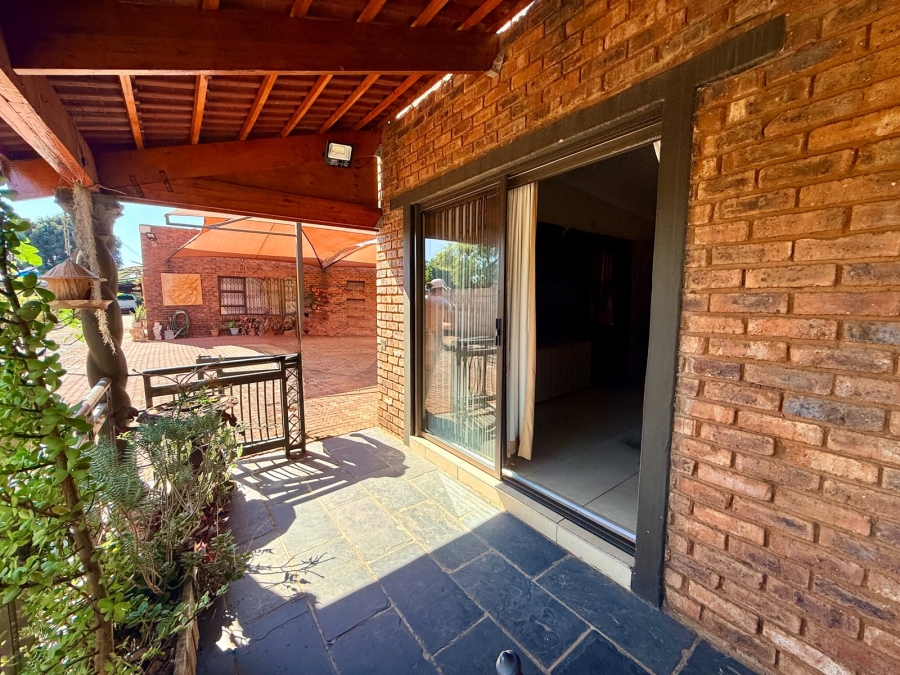 11 Bedroom Property for Sale in Wolmer Gauteng