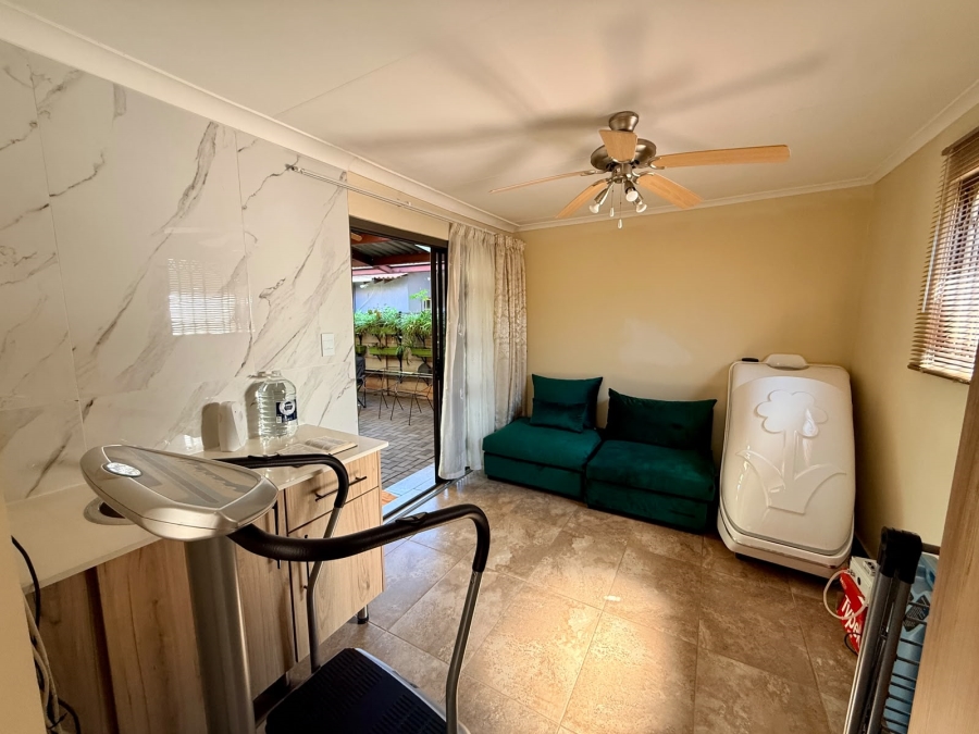 11 Bedroom Property for Sale in Wolmer Gauteng