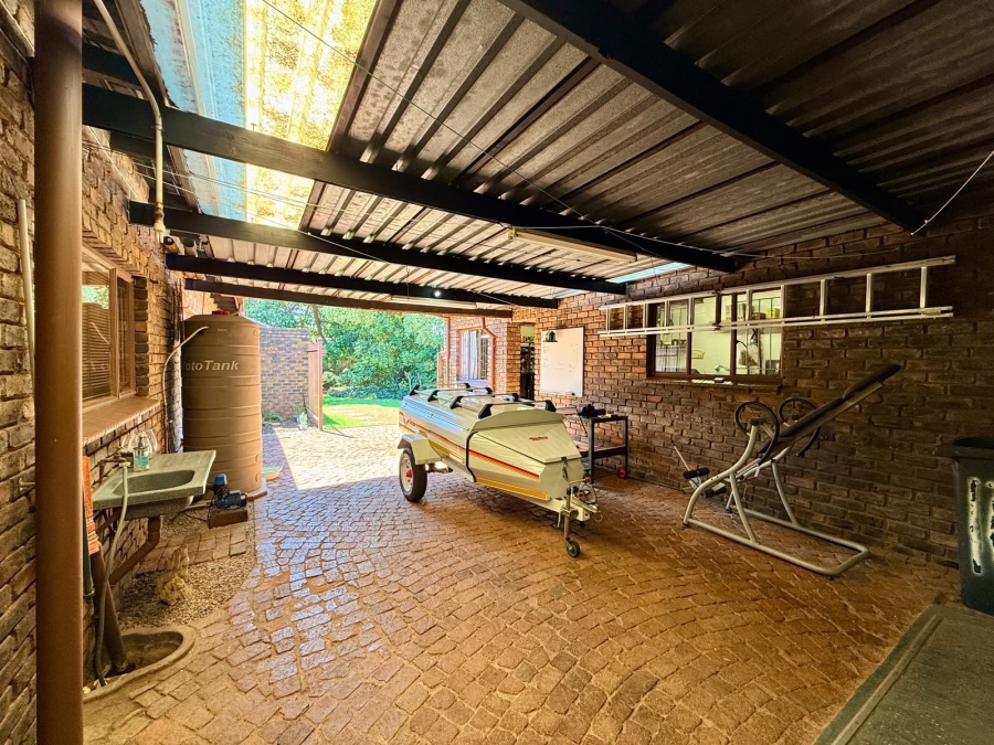 3 Bedroom Property for Sale in Theresa Park Gauteng