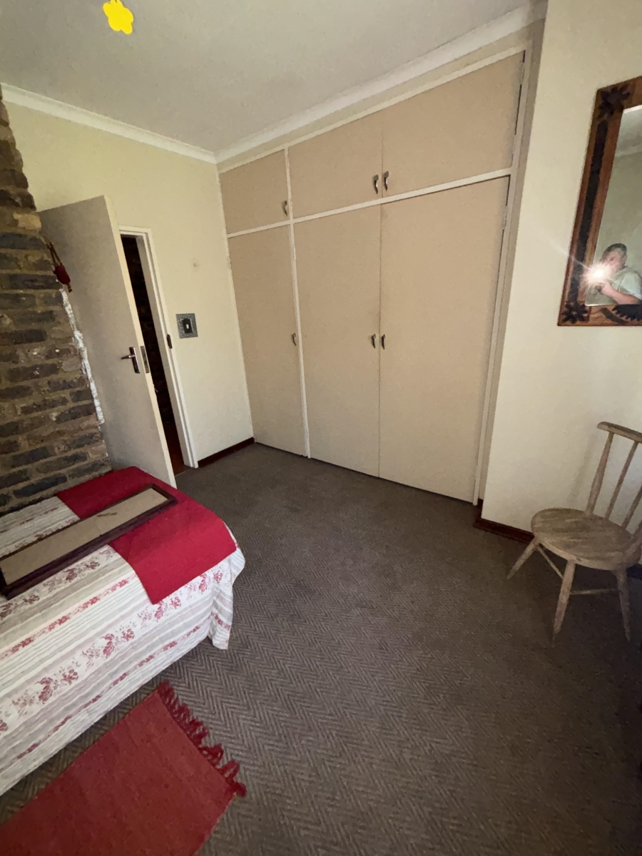 4 Bedroom Property for Sale in Garsfontein Gauteng