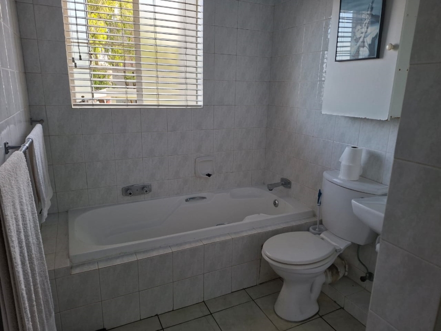 3 Bedroom Property for Sale in Halfway Gardens Gauteng