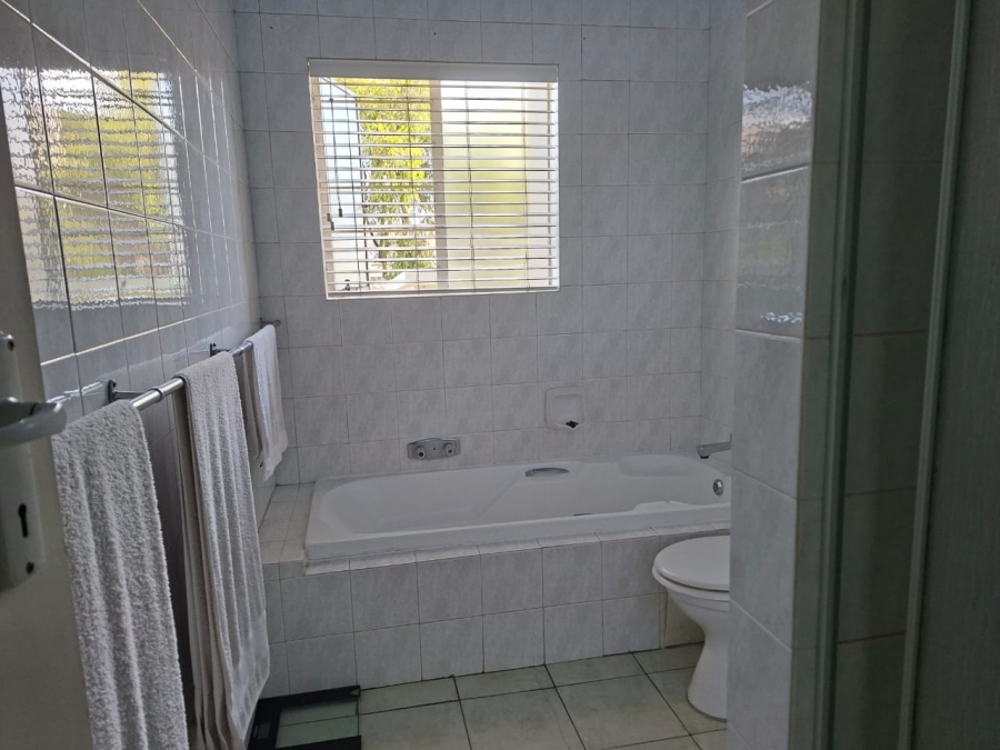 3 Bedroom Property for Sale in Halfway Gardens Gauteng