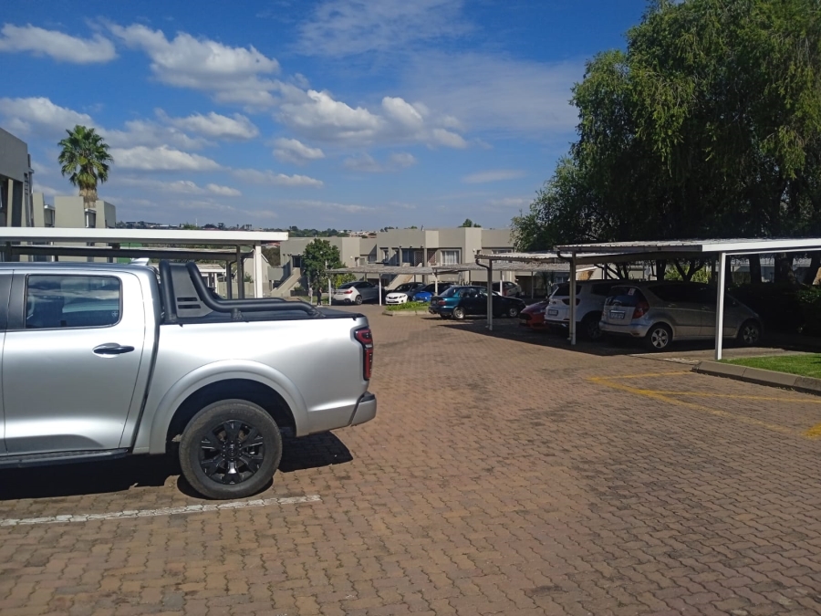3 Bedroom Property for Sale in Halfway Gardens Gauteng