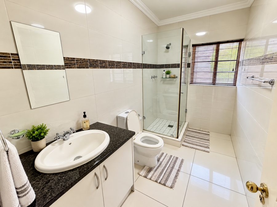 To Let 3 Bedroom Property for Rent in Sandown Gauteng