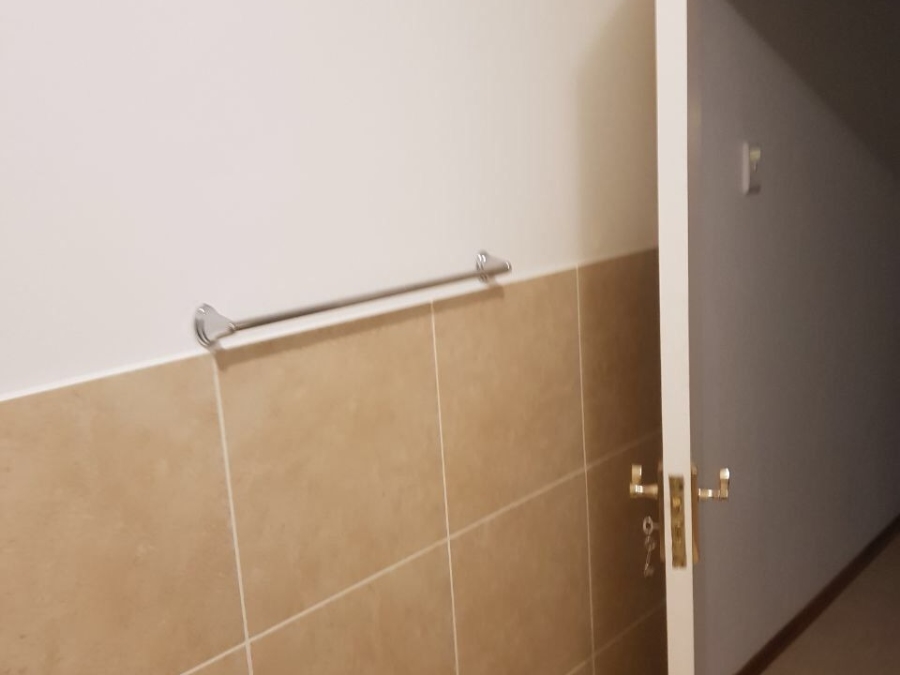 2 Bedroom Property for Sale in Hesteapark Gauteng