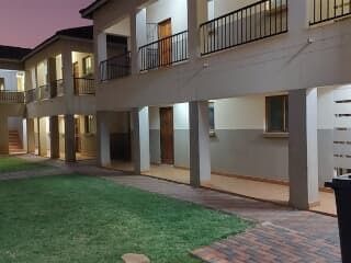 2 Bedroom Property for Sale in Hesteapark Gauteng