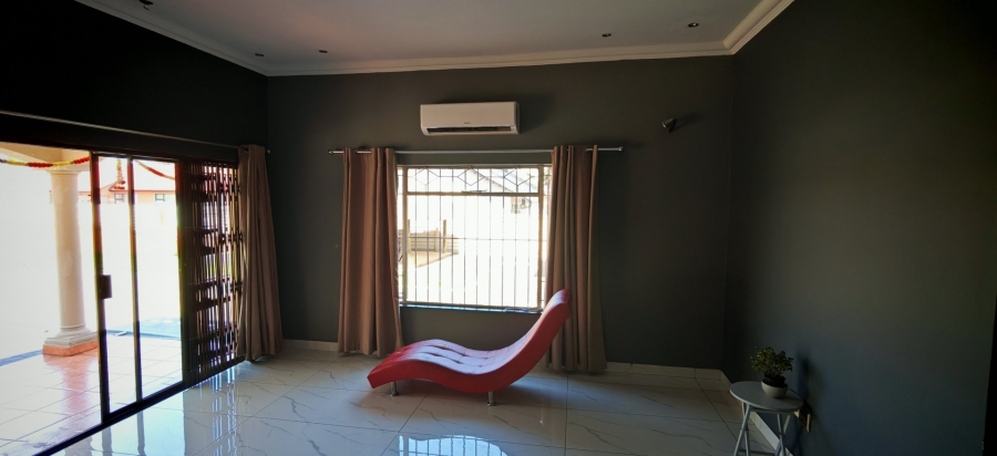 4 Bedroom Property for Sale in Brackendowns Gauteng