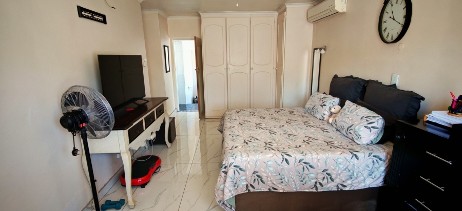4 Bedroom Property for Sale in Brackendowns Gauteng