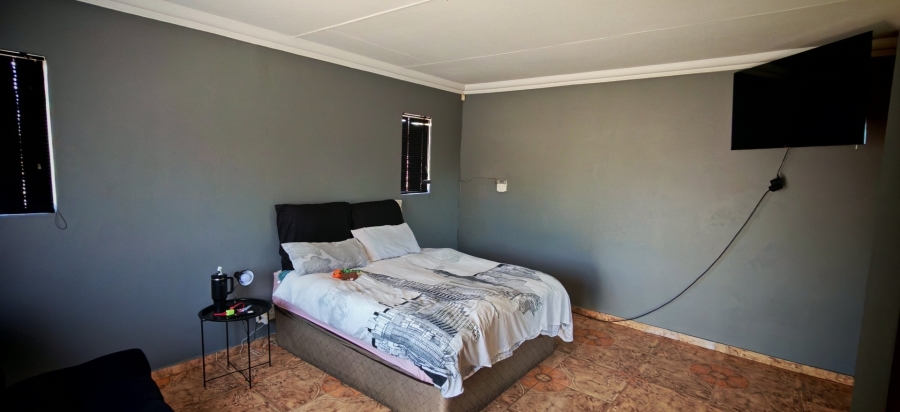 4 Bedroom Property for Sale in Brackendowns Gauteng