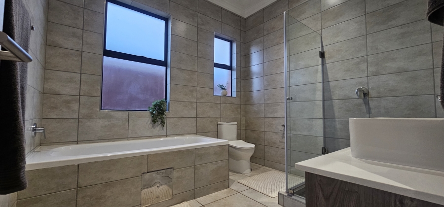 To Let 3 Bedroom Property for Rent in Six Fountains Residential Estate Gauteng