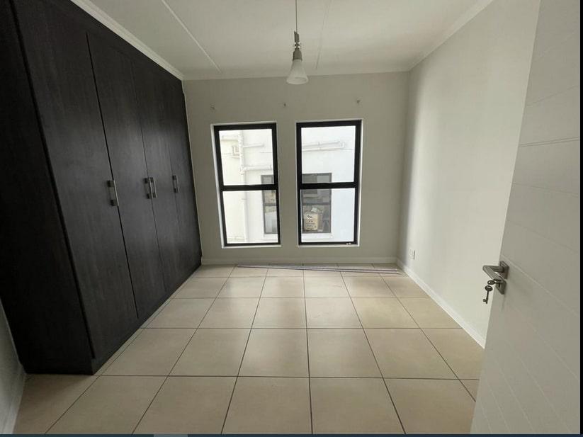 To Let 3 Bedroom Property for Rent in Greenstone Hill Gauteng