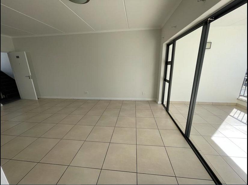 To Let 3 Bedroom Property for Rent in Greenstone Hill Gauteng