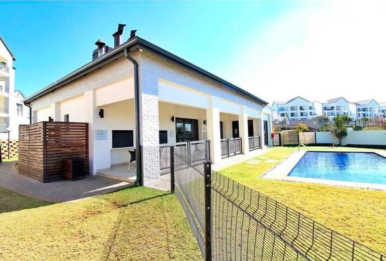 To Let 3 Bedroom Property for Rent in Greenstone Hill Gauteng