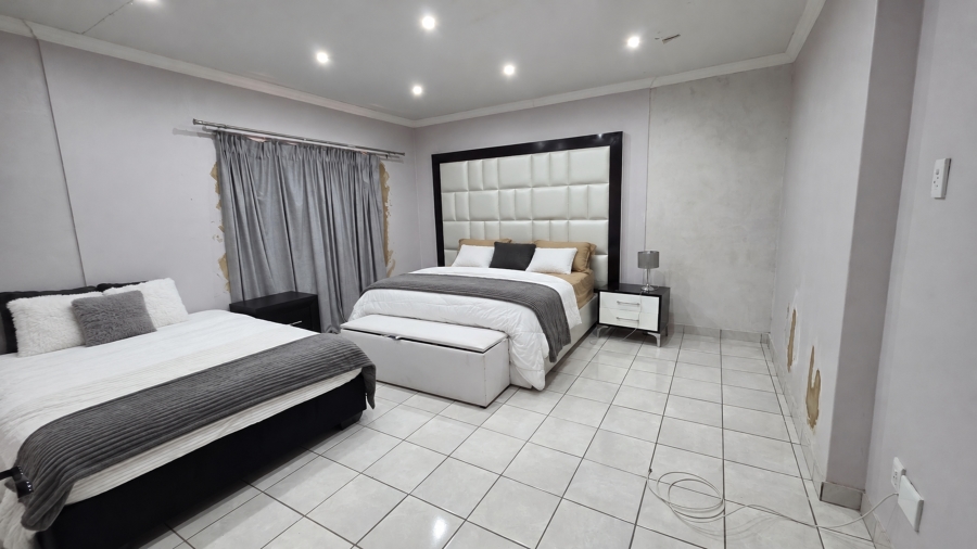 5 Bedroom Property for Sale in Wonderboom South Gauteng