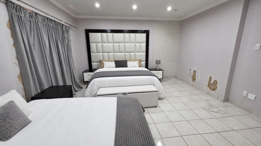 5 Bedroom Property for Sale in Wonderboom South Gauteng