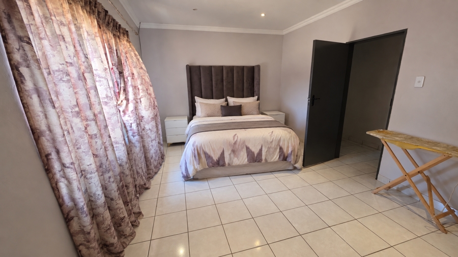 5 Bedroom Property for Sale in Wonderboom South Gauteng