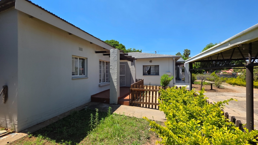 5 Bedroom Property for Sale in Wonderboom South Gauteng