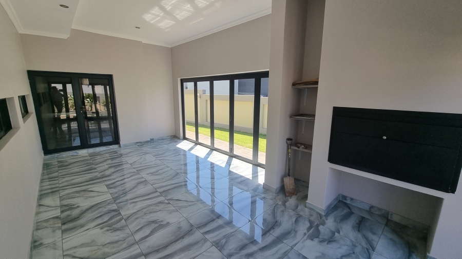 4 Bedroom Property for Sale in Six Fountains Residential Estate Gauteng