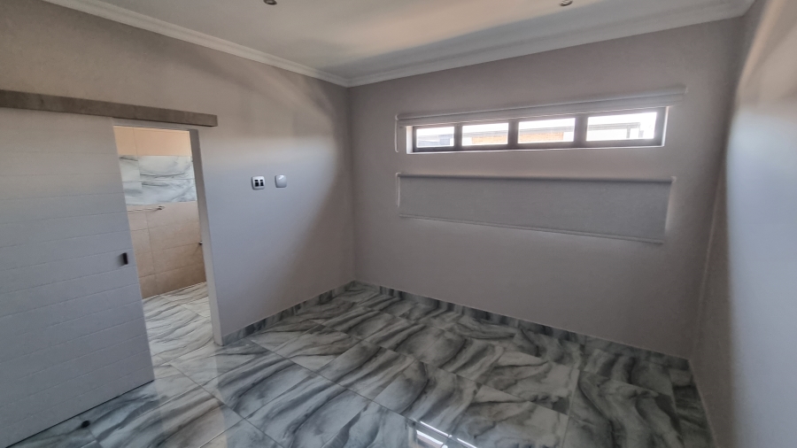 4 Bedroom Property for Sale in Six Fountains Residential Estate Gauteng