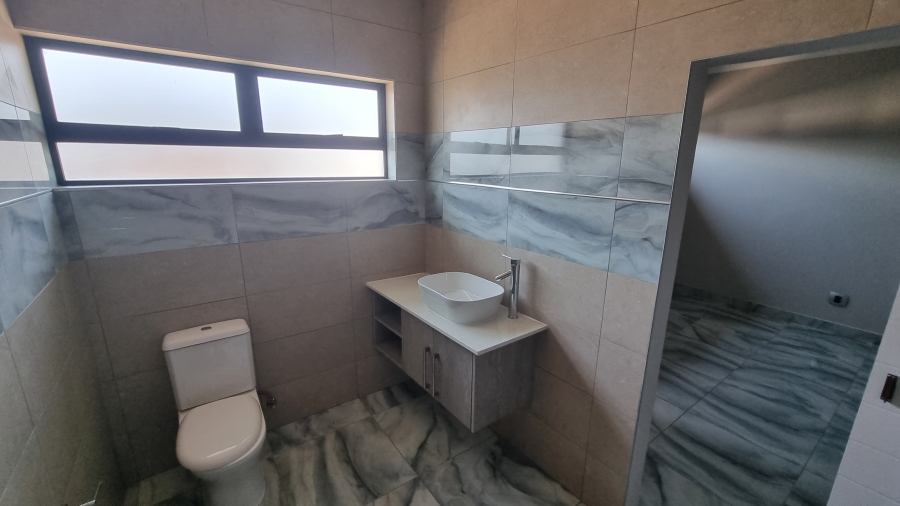 4 Bedroom Property for Sale in Six Fountains Residential Estate Gauteng