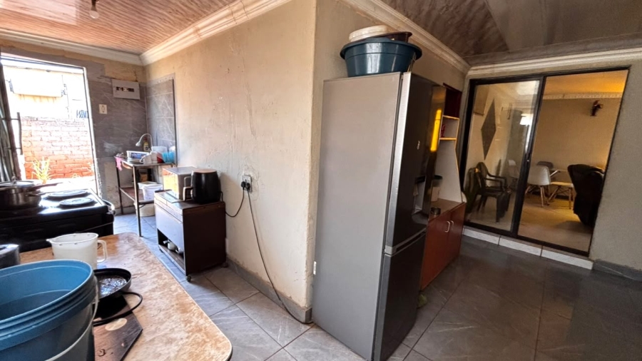 4 Bedroom Property for Sale in Vosloorus Ext 14 Gauteng