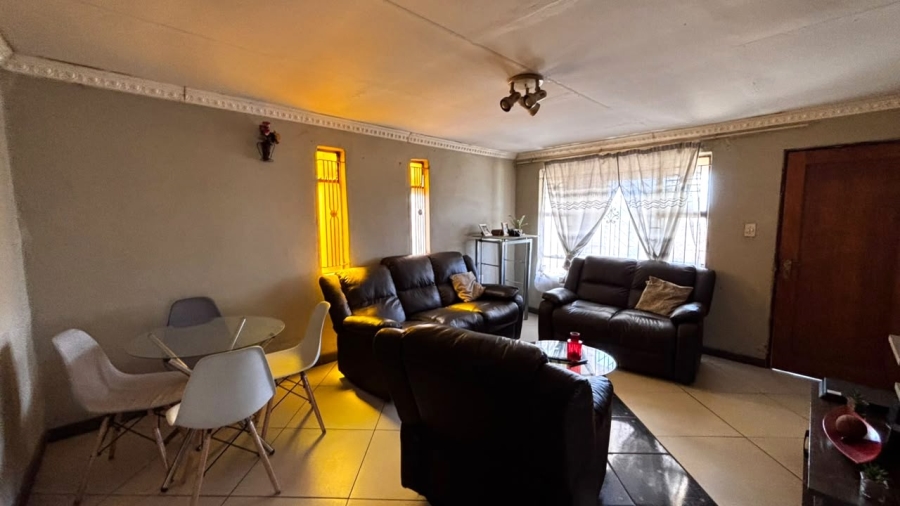 4 Bedroom Property for Sale in Vosloorus Ext 14 Gauteng