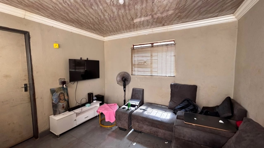 4 Bedroom Property for Sale in Vosloorus Ext 14 Gauteng