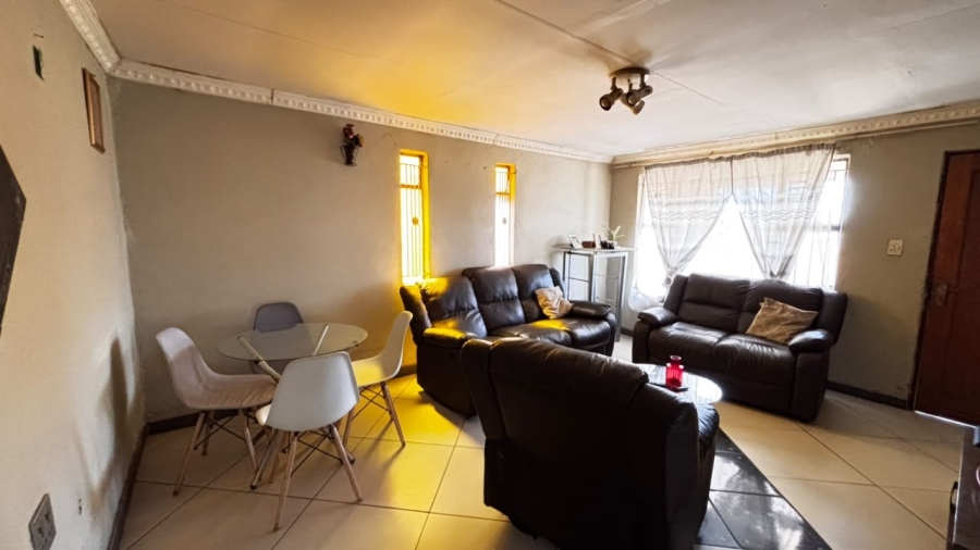 4 Bedroom Property for Sale in Vosloorus Ext 14 Gauteng