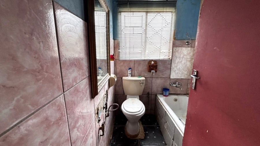 4 Bedroom Property for Sale in Vosloorus Ext 14 Gauteng