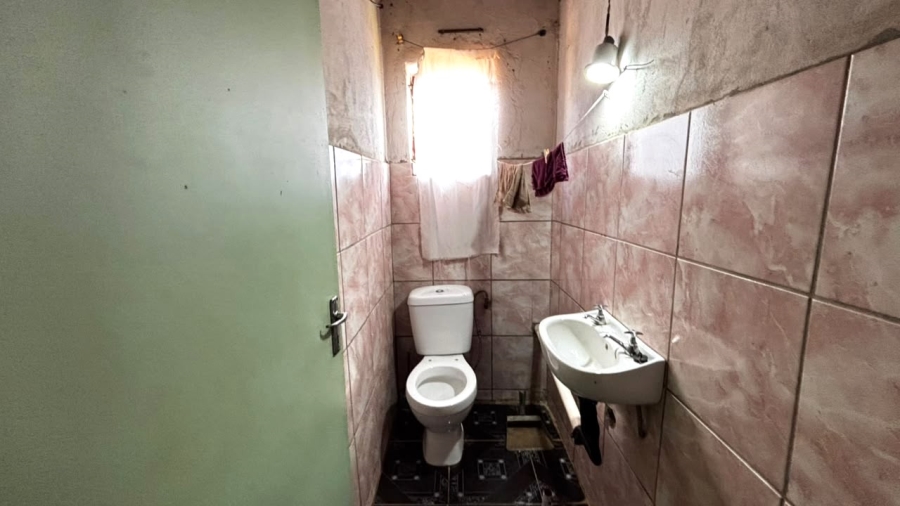 4 Bedroom Property for Sale in Vosloorus Ext 14 Gauteng
